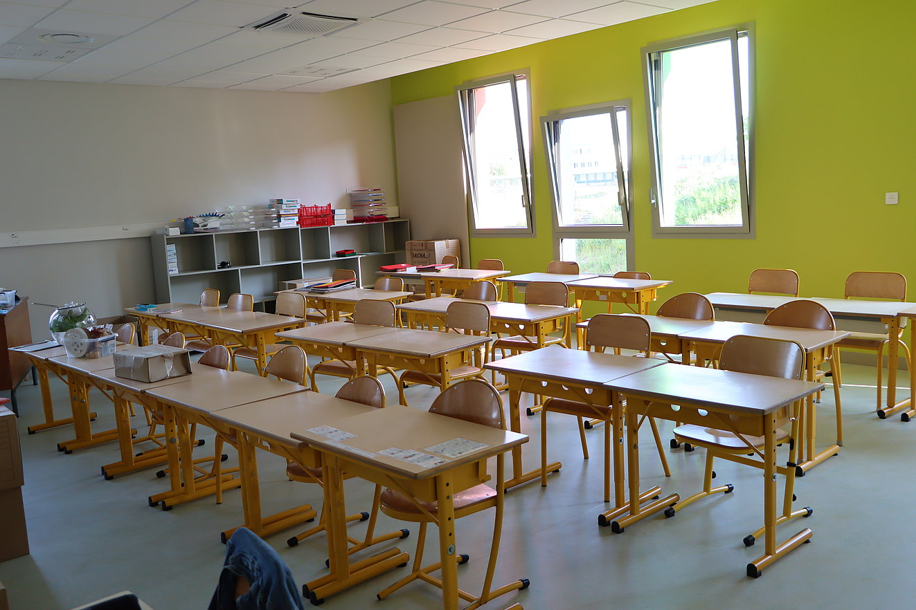 Salle de classe vide